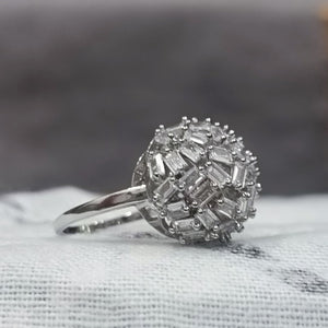 Silver-Tone Cluster Crystal Ring for Women – Elegant Round Cocktail Jewelry