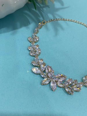 Floral Crystal Bracelet for Women – Elegant Marquise-Cut Flower Design
