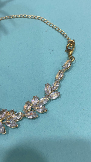 Floral Crystal Bracelet for Women – Elegant Marquise-Cut Flower Design