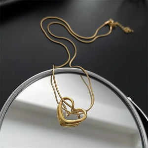 Minimalist Open Heart Pendant Necklace – Elegant Silver Jewelry for Everyday Wear
